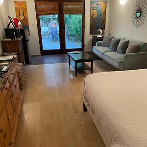 Guest House Near Universal Studios